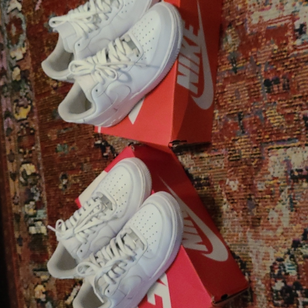 Airforce 1 unisex sneakers.. final sale..
